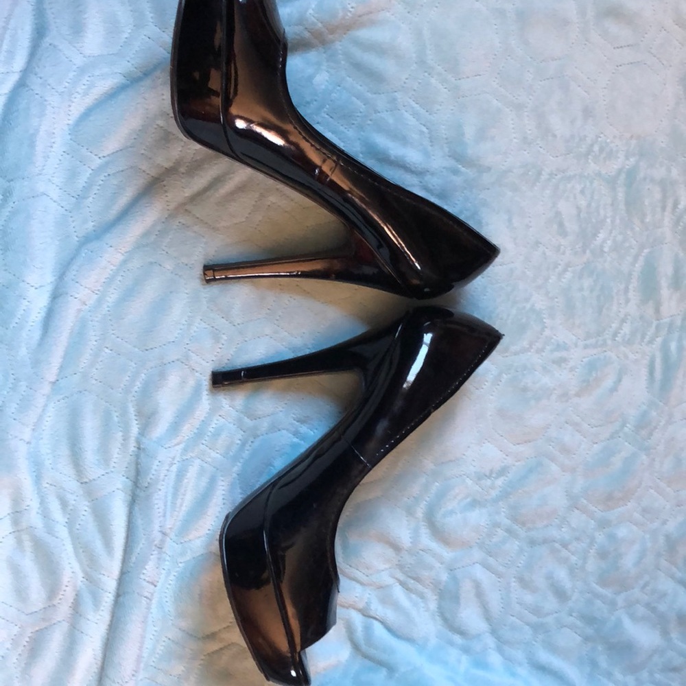 Aldo black sexy high heels!